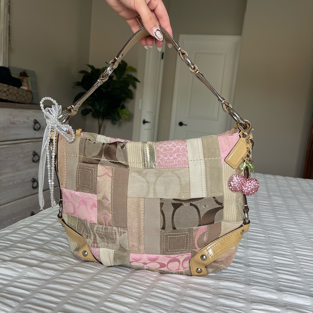 COACH Y2K Pink and Tan Patchwork Patented Leather Shoulder Bag